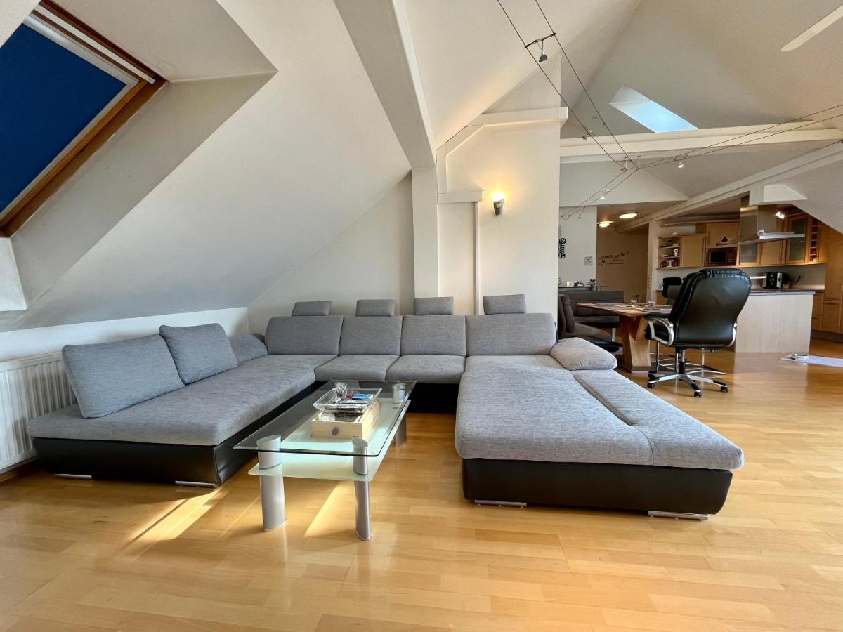 Atemberaubendes Loft Mit Pool Lejlighed Wien Eksteriør billede