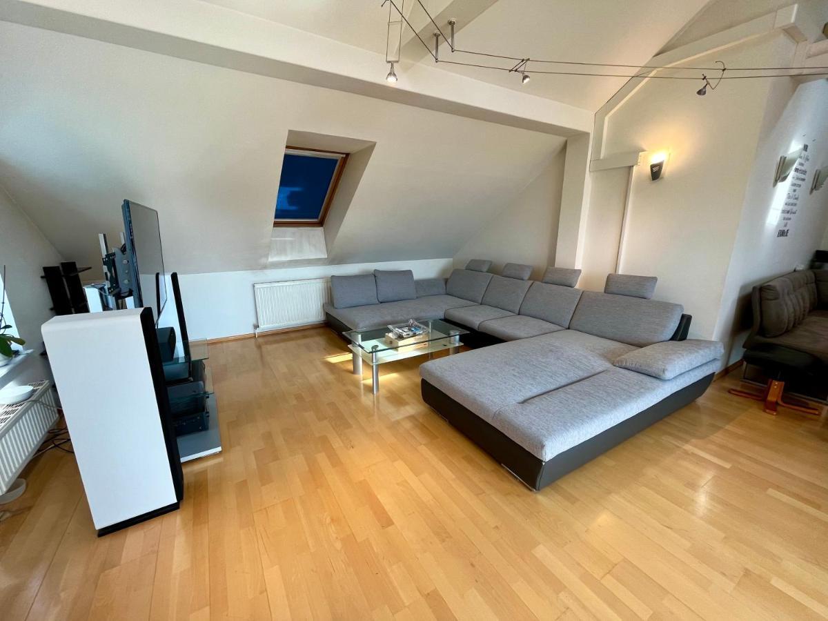 Atemberaubendes Loft Mit Pool Lejlighed Wien Eksteriør billede