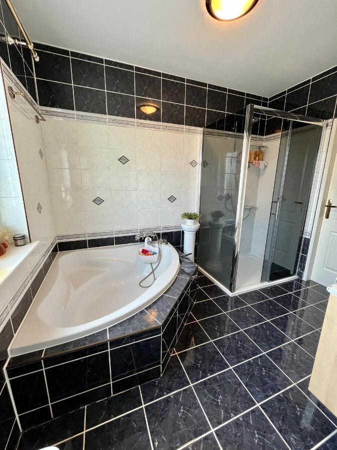 Atemberaubendes Loft Mit Pool Lejlighed Wien Eksteriør billede